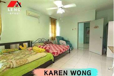 Bandar Laguna Merbok