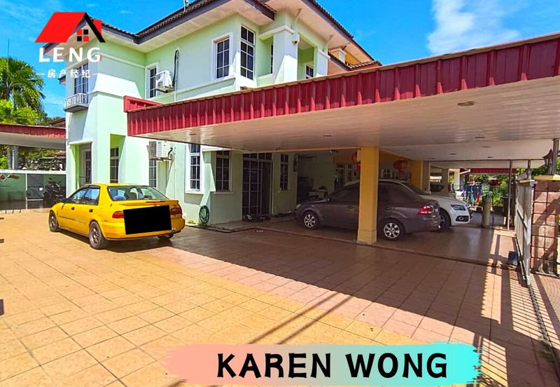 Bandar Laguna Merbok