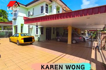 Bandar Laguna Merbok