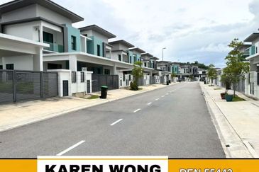 Sierra, Bukit Banyan