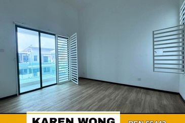 Sierra, Bukit Banyan