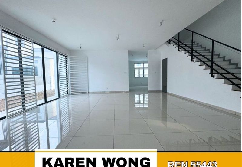 Sierra, Bukit Banyan