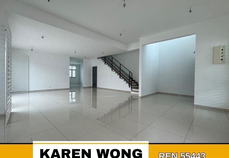 Sierra, Bukit Banyan