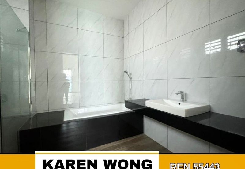 Sierra, Bukit Banyan