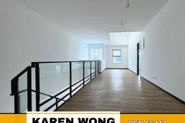 Sierra, Bukit Banyan