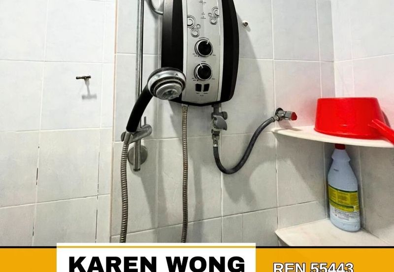 Bandar Laguna Merbok