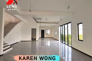 Sierra, Bukit Banyan