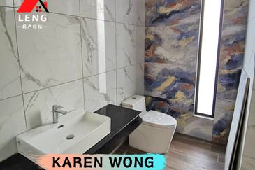 Sierra, Bukit Banyan