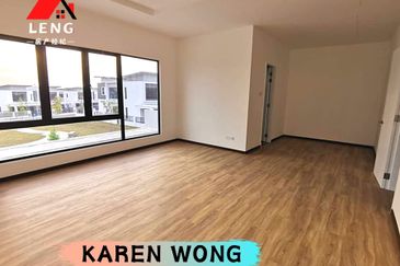 Sierra, Bukit Banyan