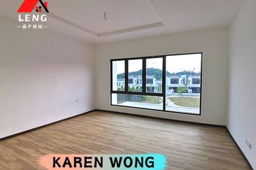 Sierra, Bukit Banyan