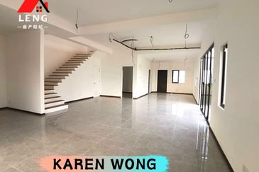 Sierra, Bukit Banyan