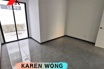 Sierra, Bukit Banyan