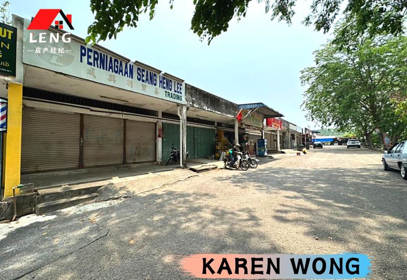 GOOD PRICE 1.5 Storey Terrace Shoplot for Sale @ TAMAN SEMARAK Near Padang Temusu