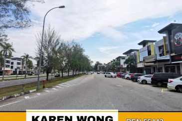 Bandar Laguna Merbok