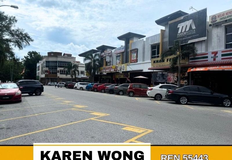 Bandar Laguna Merbok