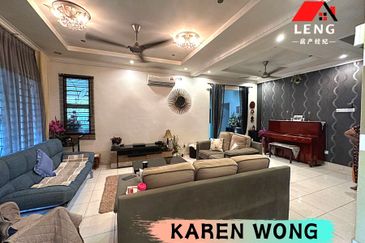 Bandar Laguna Merbok