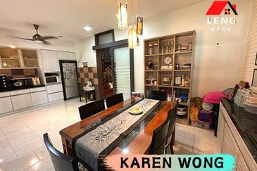 Bandar Laguna Merbok