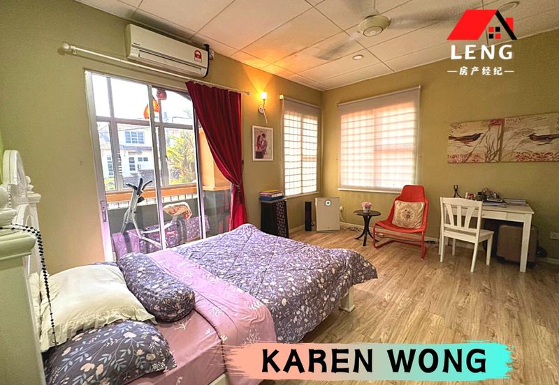 Bandar Laguna Merbok