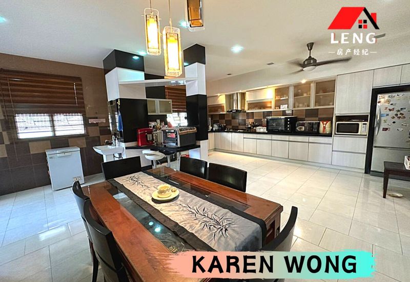 Bandar Laguna Merbok