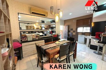 Bandar Laguna Merbok