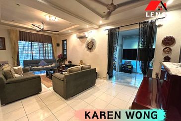 Bandar Laguna Merbok