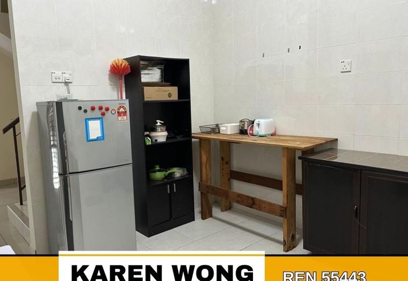 Bandar Laguna Merbok