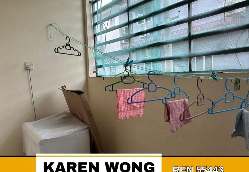 Bandar Laguna Merbok