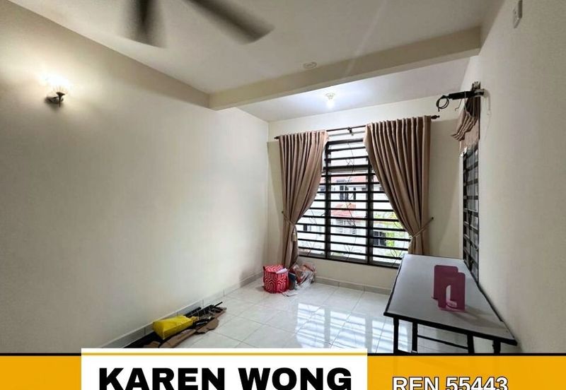 Bandar Laguna Merbok