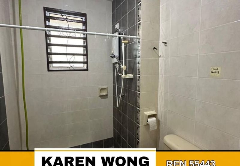 Bandar Laguna Merbok