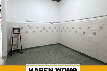 Bandar Laguna Merbok