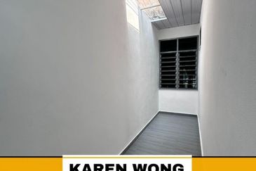 Bandar Laguna Merbok