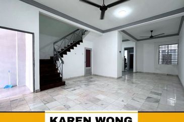 Bandar Laguna Merbok