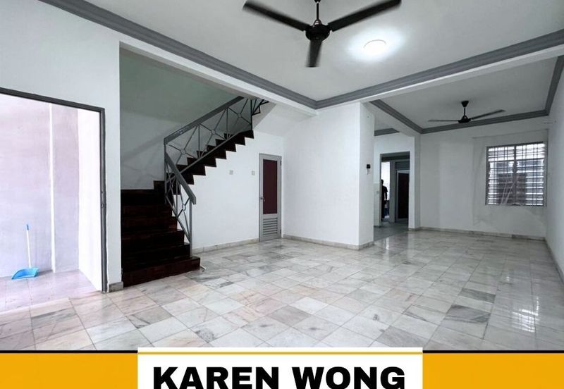 Bandar Laguna Merbok