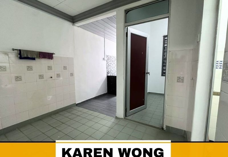 Bandar Laguna Merbok