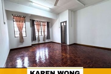 Bandar Laguna Merbok