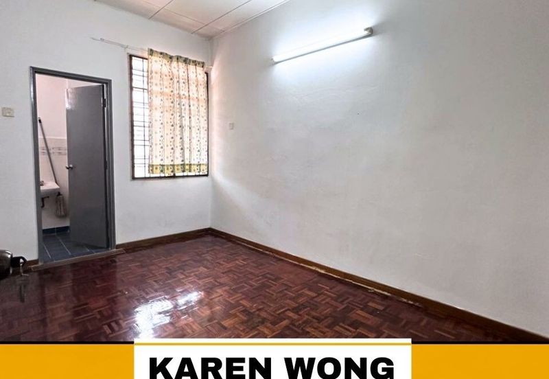 Bandar Laguna Merbok