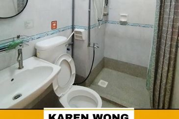 Bandar Laguna Merbok