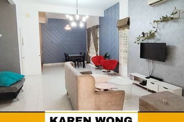 Bandar Laguna Merbok