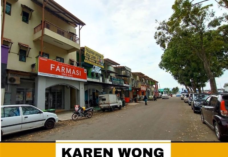 FACING MAINROAD TAMAN NILAM SARI SELL BELOW MARKET PRICE 3 Storey SHOPLOT 