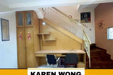 Bandar Laguna Merbok