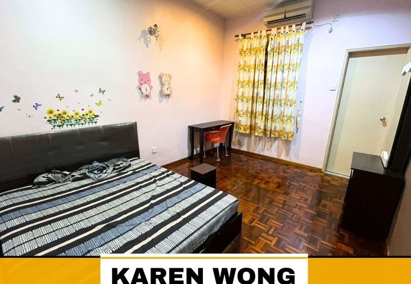 Bandar Laguna Merbok