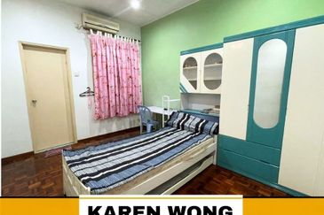 Bandar Laguna Merbok