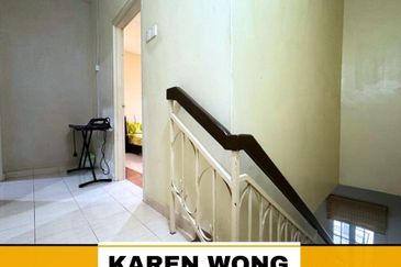 Bandar Laguna Merbok