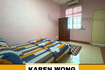 Bandar Laguna Merbok