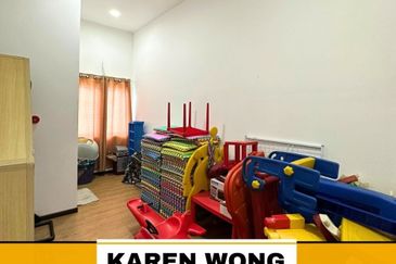 OPEN FACING SALVIA BUKIT BANYAN Partly Furnished 2 Storey Terrace House