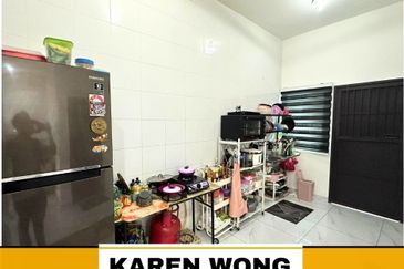 OPEN FACING SALVIA BUKIT BANYAN Partly Furnished 2 Storey Terrace House