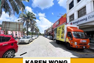 FACING ROAD LEGENDA HEIGHTS 1st Floor Shoplot for Rent