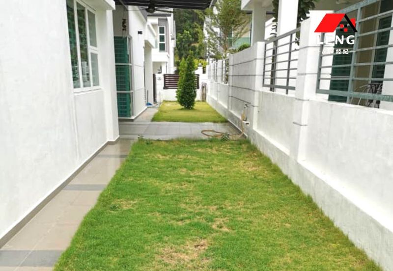 Bukit Banyan Eugenia