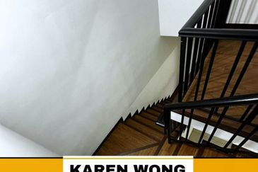 PARTLY FURNISHED AZELIA BUKIT BANYAN Gated & Guarded House for Rent