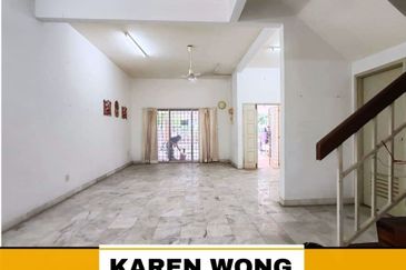 Bandar Laguna Merbok